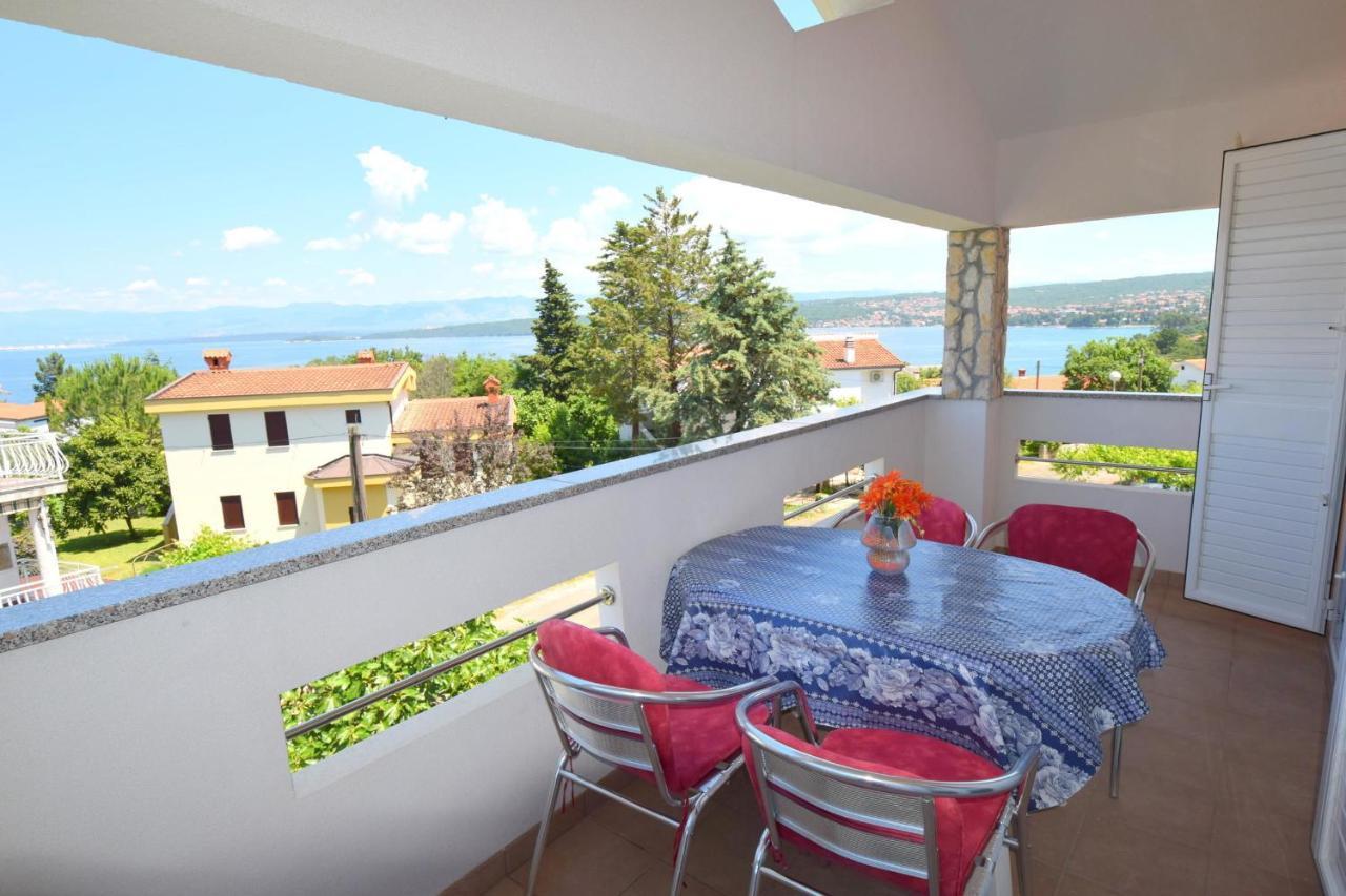 Apartments Gabrijel Малинска Экстерьер фото
