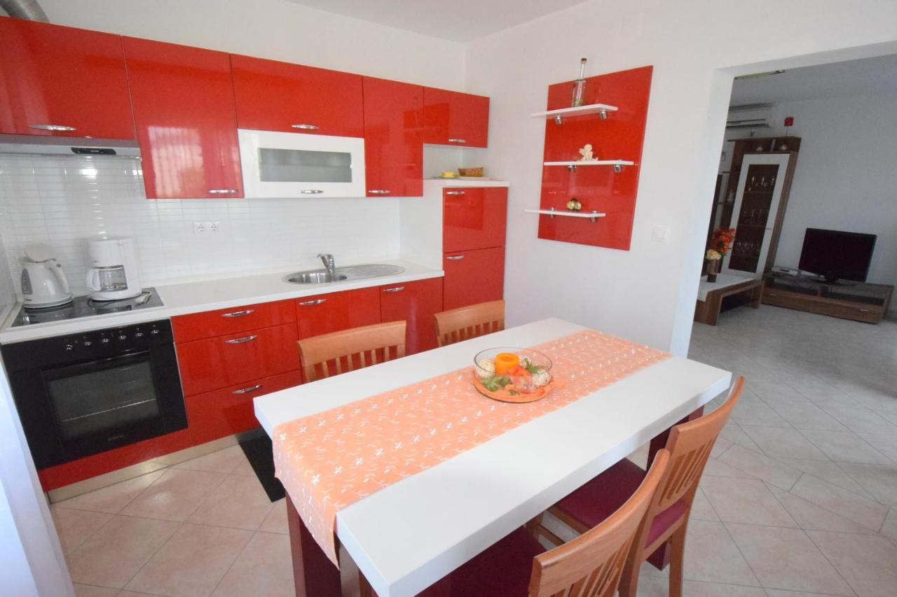 Apartments Gabrijel Малинска Экстерьер фото
