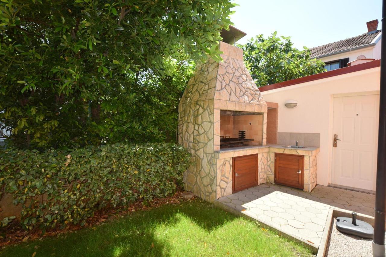 Apartments Gabrijel Малинска Экстерьер фото